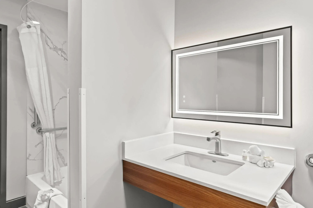 Microtel Inn & Suites by Wyndham Norcross