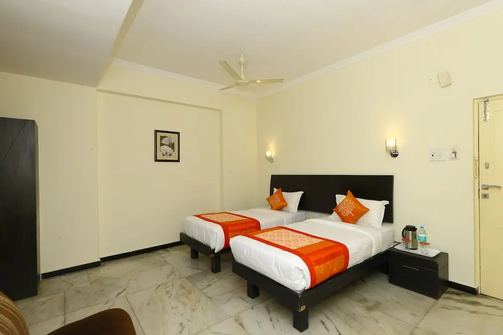 Hotel Planet Grande by OYO Rooms