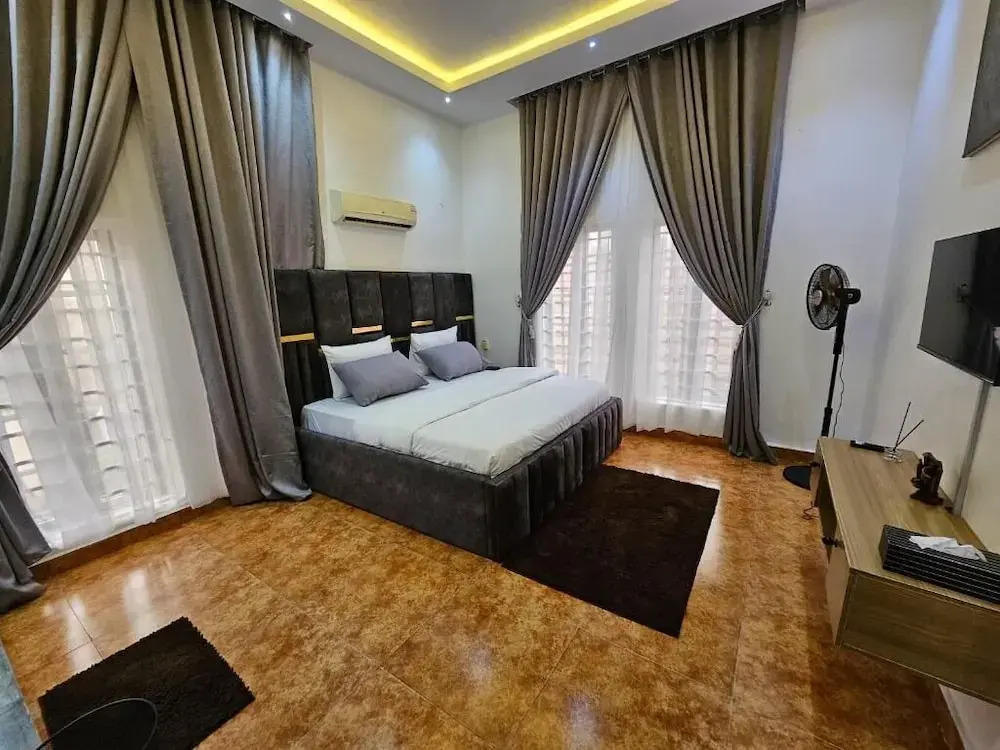 Uncle P's Apartment