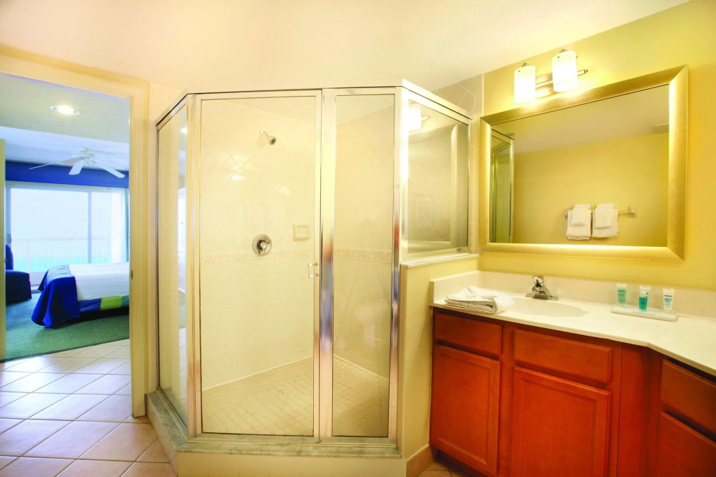 Wyndham Royal Vista