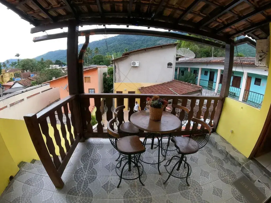 Suíte com cozinha para 4 pessoas