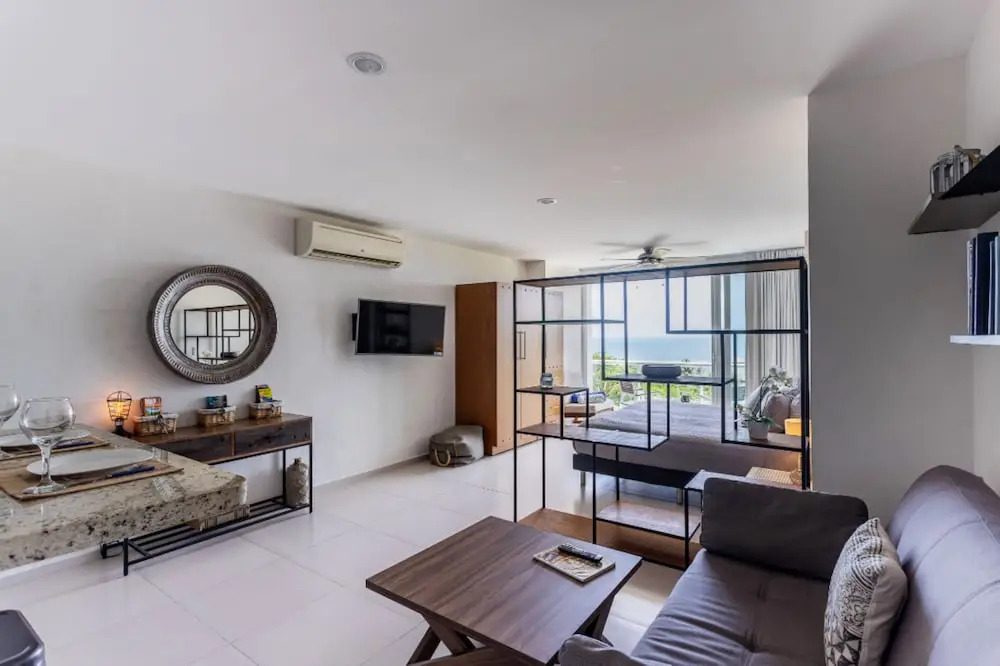 BRISA Beachfront Studio- Amazing Oceanview