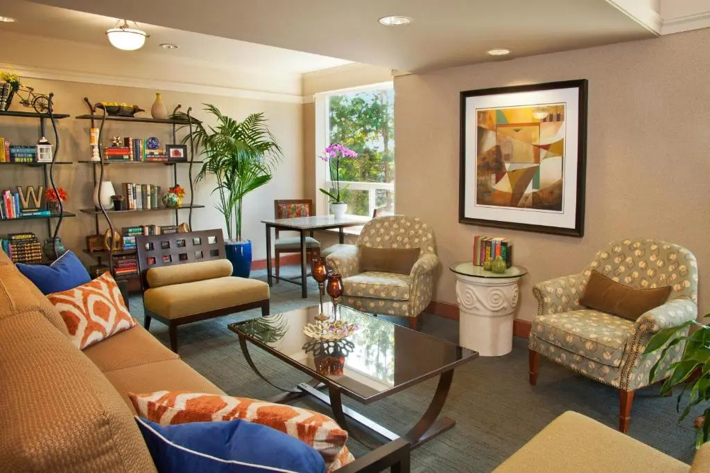 Silver Cloud Inn - Redmond
