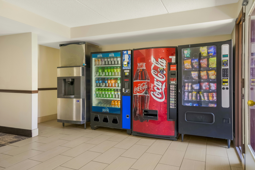 Red Roof Inn PLUS+ & Suites Knoxville West - Cedar Bluff