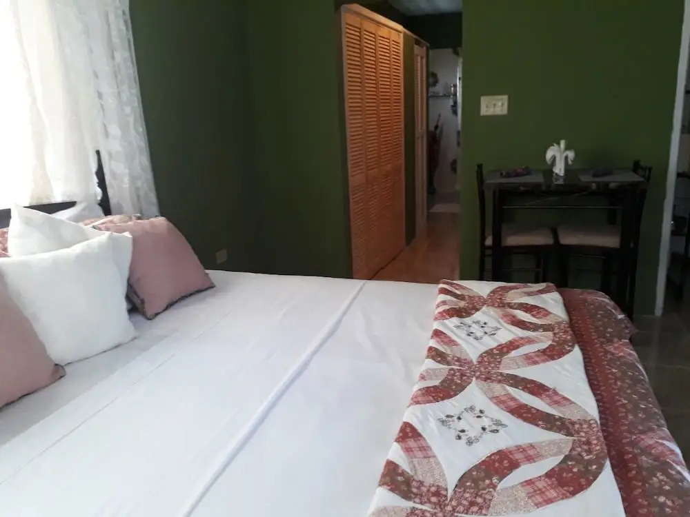 Ochi Cottage