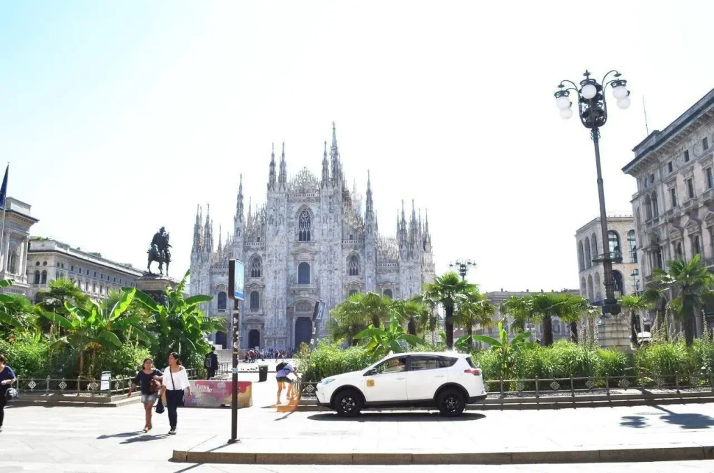 Rooms Milano Duomo