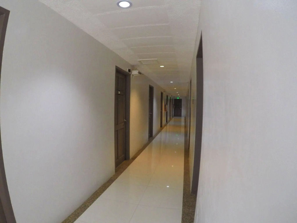 Bridge Way Hotel