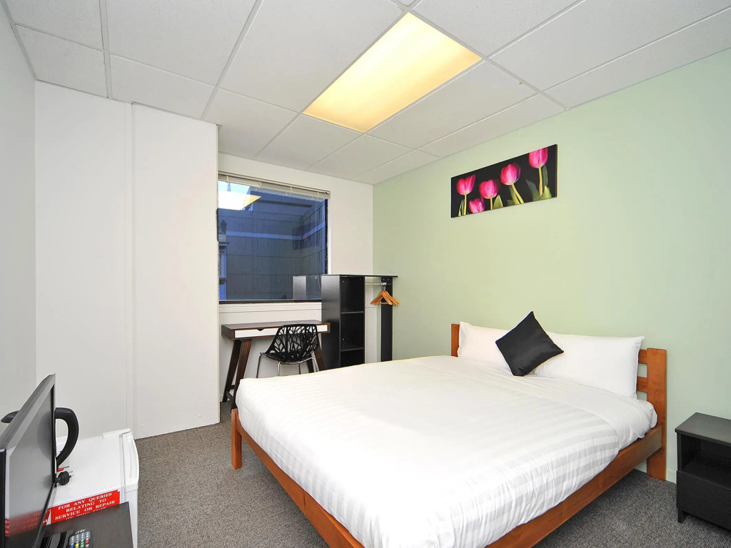 The Setup on Dixon - Hostel