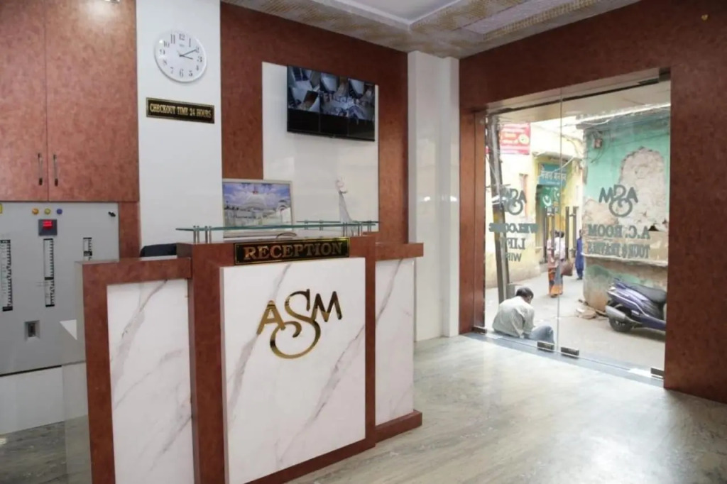Hotel Al Sharif Manzil 90 Mtrs from Dargah
