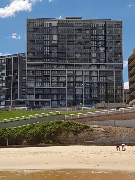 5 Star Luxury Beachfront Apartment