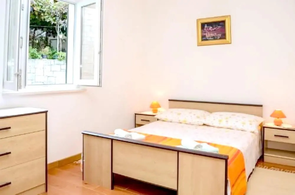 Apartment With 2 Bedrooms in Postira , With Wonderful sea View, Furnished Balcony and Wifi Near the Beach