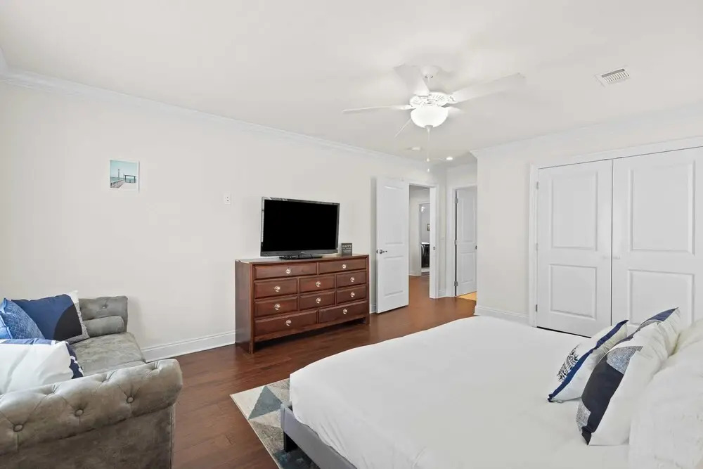 Family-friendly, Close to Beach & Game Room Windswept by Avantstay
