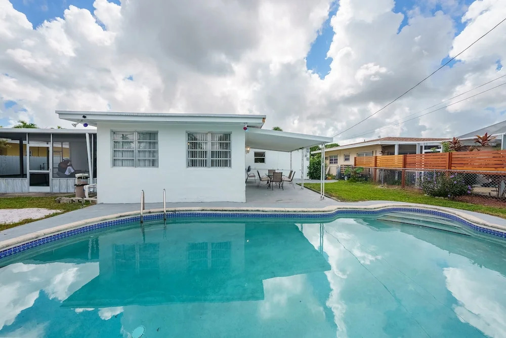 La Serre Miami Home & Private Pool Near Aventura Mall