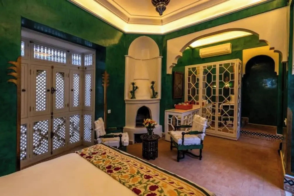 The Riad Saeed