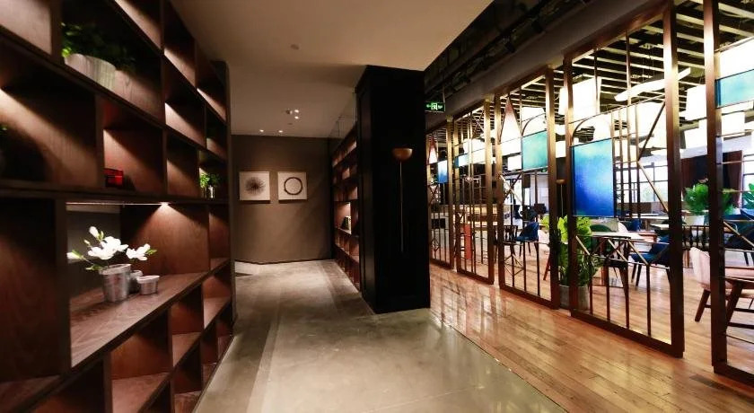 Shanghai Uin Hotel