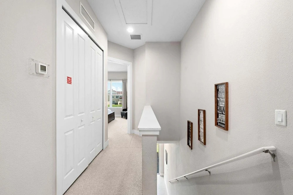 Townhouse 4 Bedrooms 5 Min to Disney