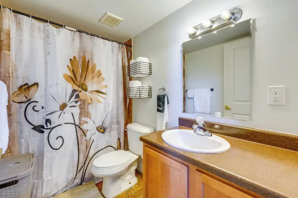 Explore Corktown: Updated Loft Next to Riverwalk