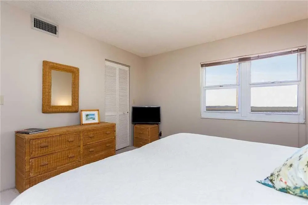 Shores Club 802 - Two Bedroom Condo
