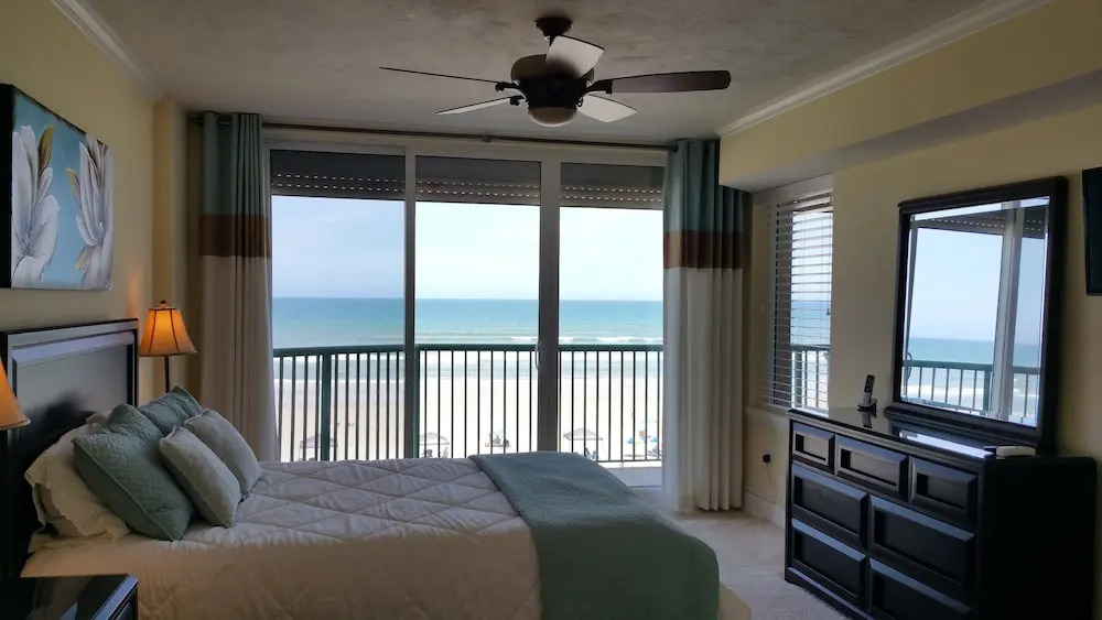 Dimucci TT 302 2 Bedrooms 2 Bathrooms Condo by Redawning