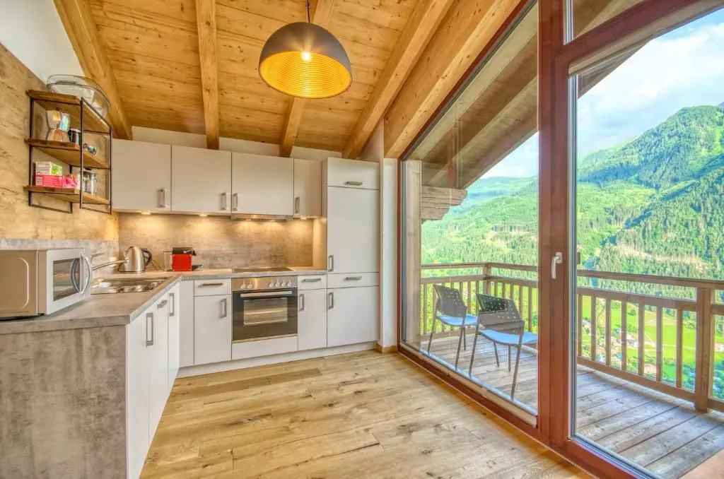 Ski-in Ski-out Chalet Maiskogel 17A by Alpen Apartments