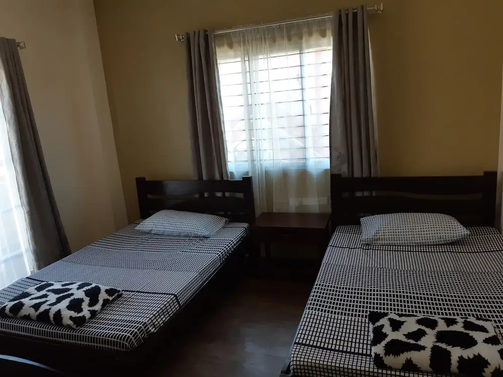 Restful 3BR Hillside Duplex House
