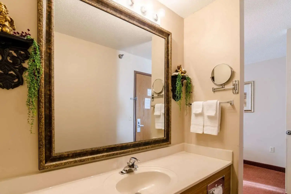 Holiday Inn Express ALLIANCE