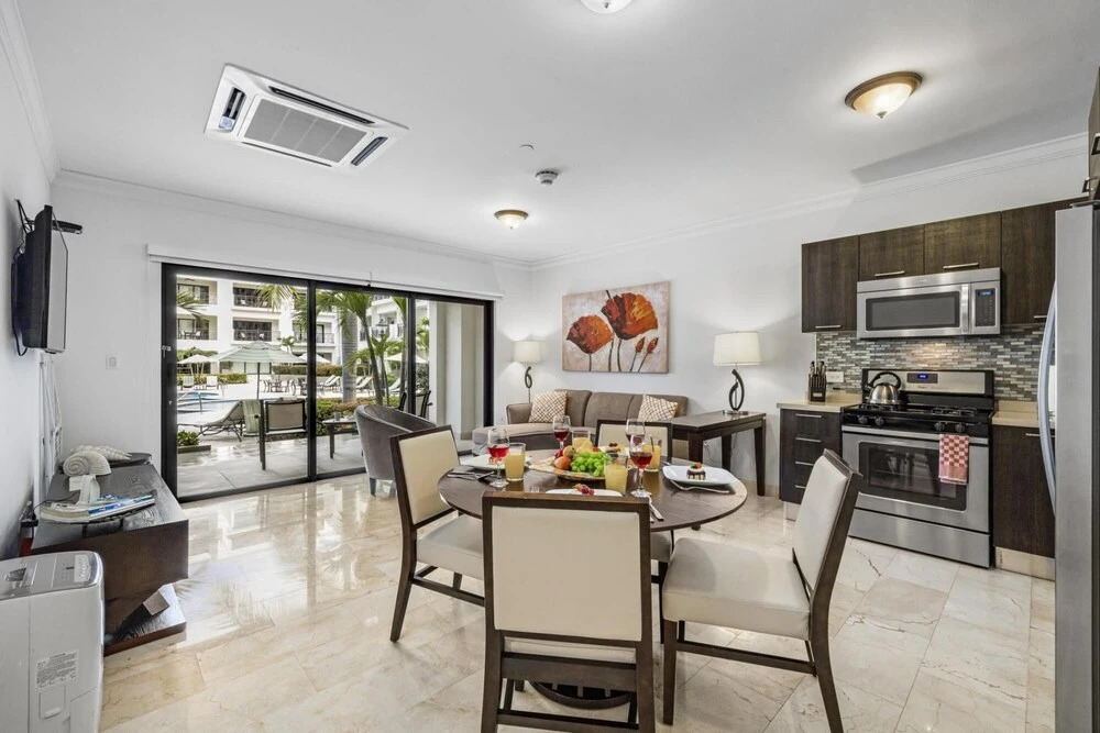 Beautiful One Bedroom Ground Level Palmaruba