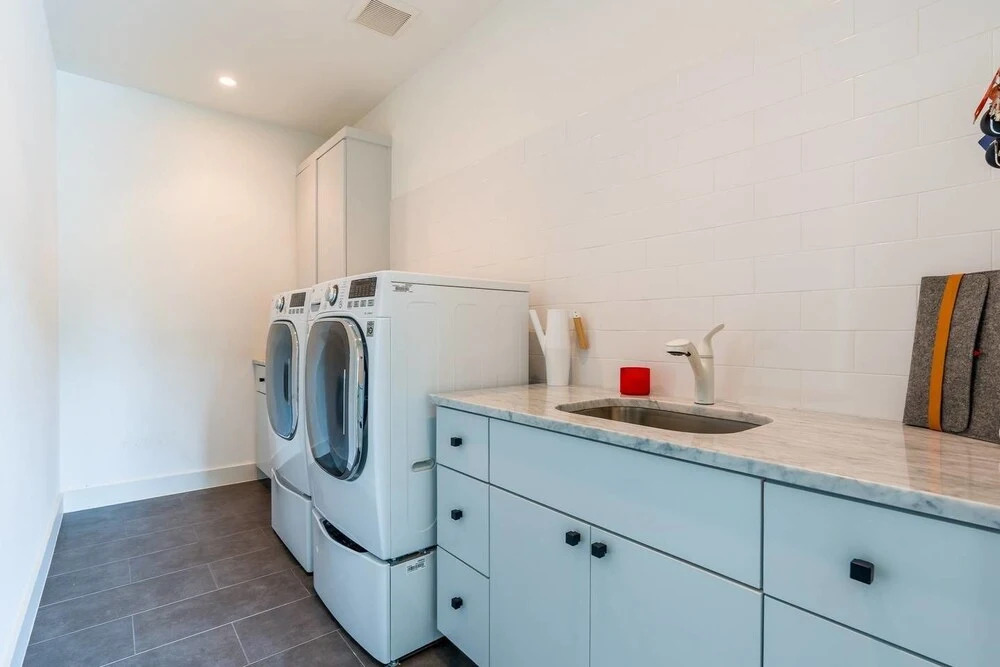 Brand NEW Austin Abode 2 bd 2.5 ba!