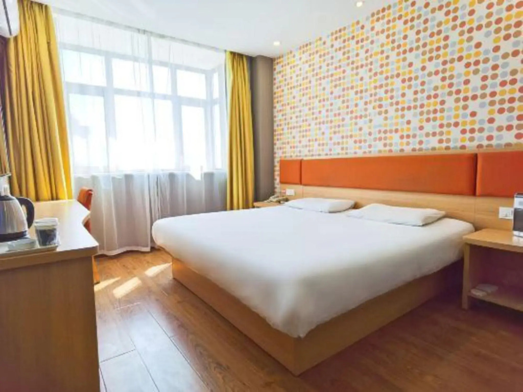 Mingxi Hotel (Tongliao Holin River Avenue Minzu University Affiliated Hospital)