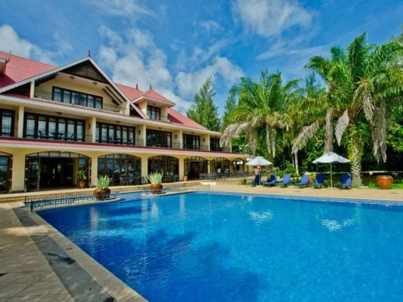 The Wharf Hotel & Marina