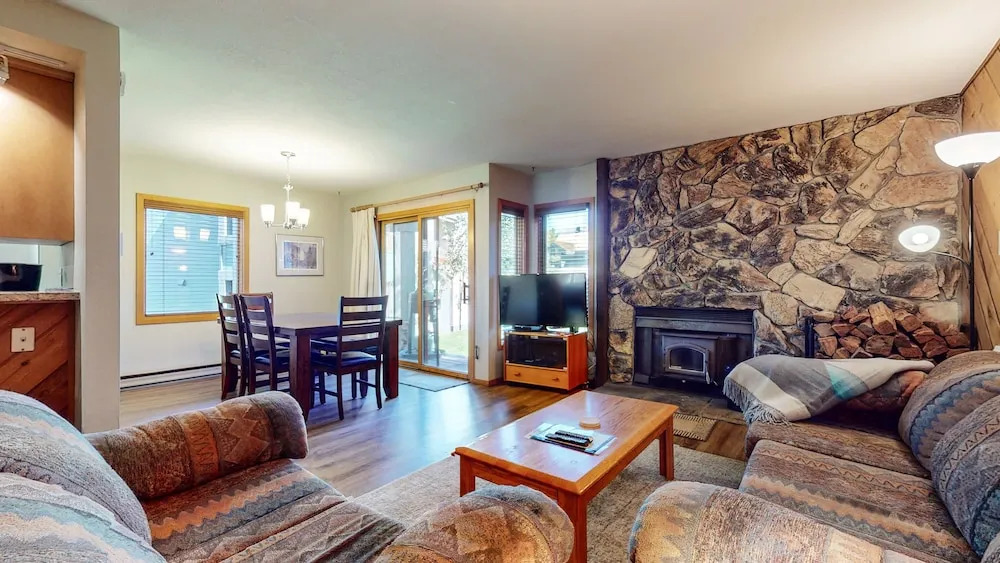 Snowcreek Retreat