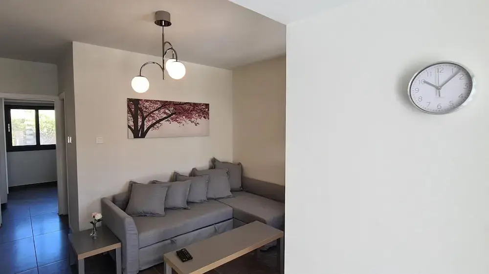 14 AN - 113 Nissi Twins Apartment