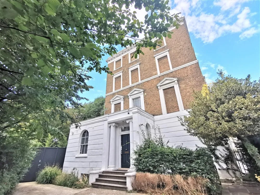 Spacious 2 bed flat in Camden