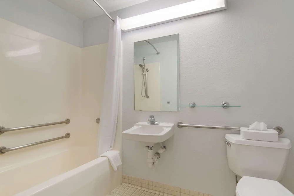 Candlewood Suites Omaha