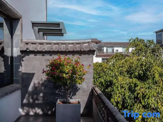 Dali Zhe 1995. Villa Designer Homestay (Erhai Caicun Branch)