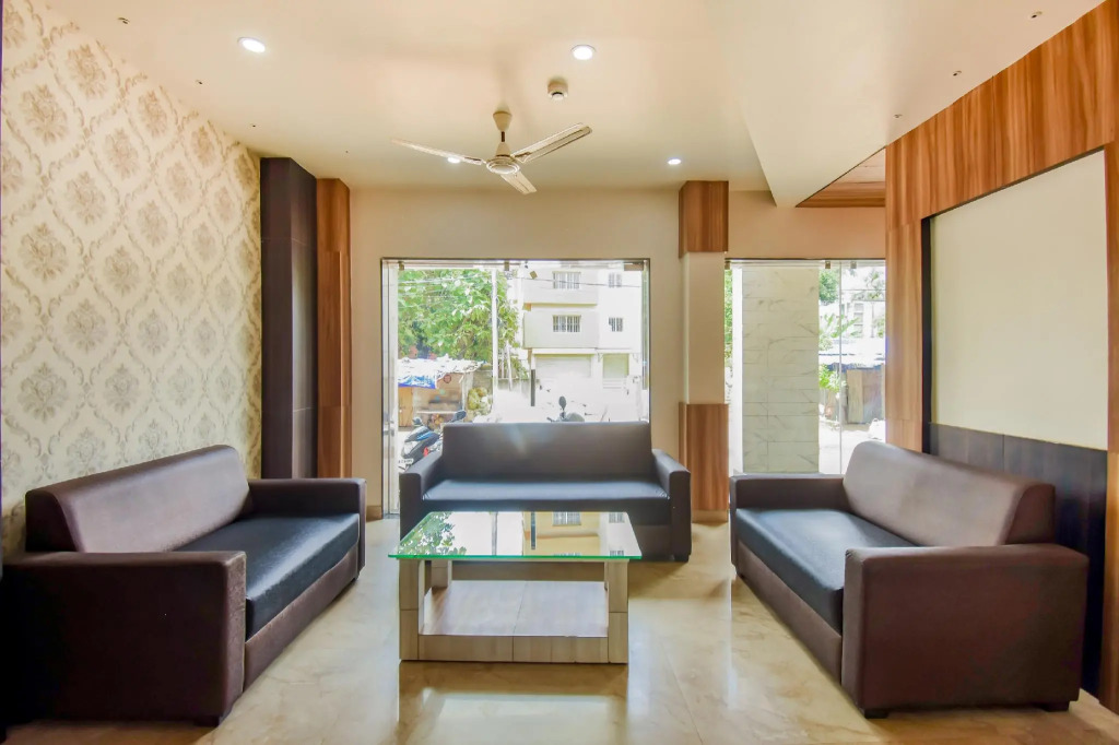 CAPITAL O75732 Hotel Aatithya