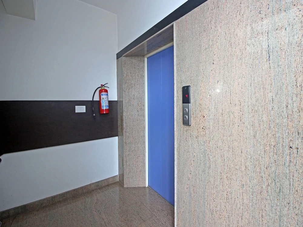OYO 9617 Hotel PC Residency