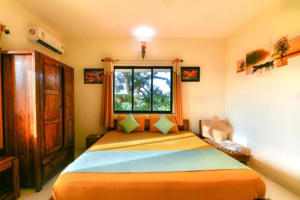 Monarch suites