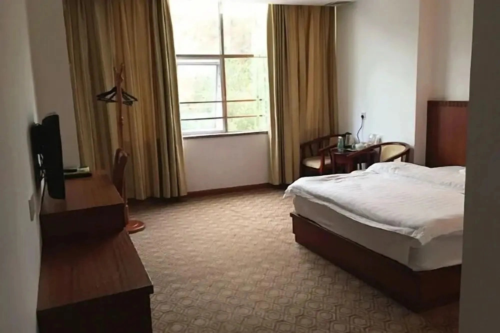 Xintiandi Hot Spring Hotel