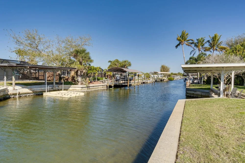 Englewood Vacation Rental ~ 2 Mi to Beach!