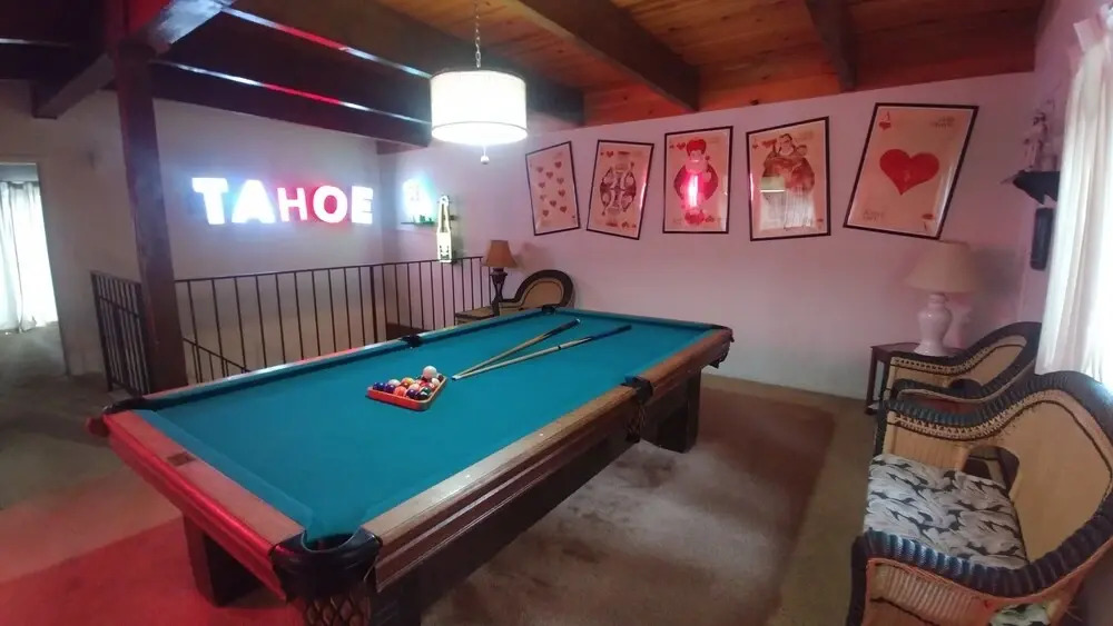 1823 Hunkpapa Cabin Fireplace Pool Table Lg 4Ktv