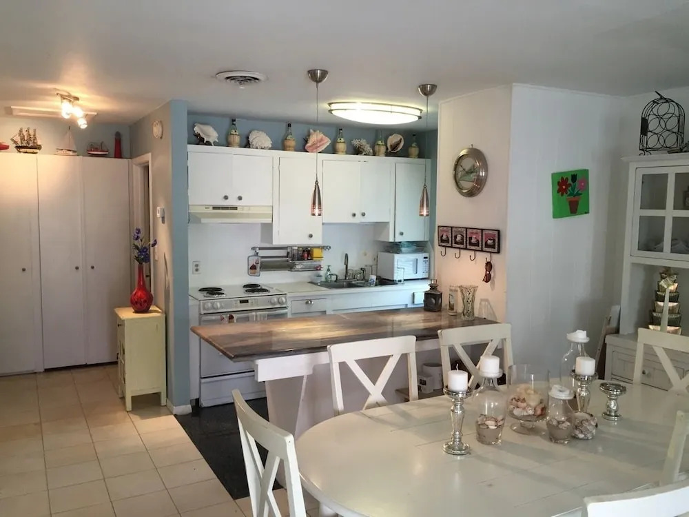Gulf 4 Bedroom House by Fountain Vista
