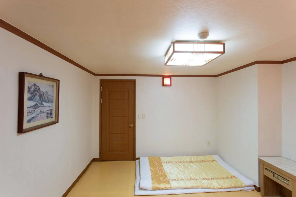 Kaya Tourist Hotel