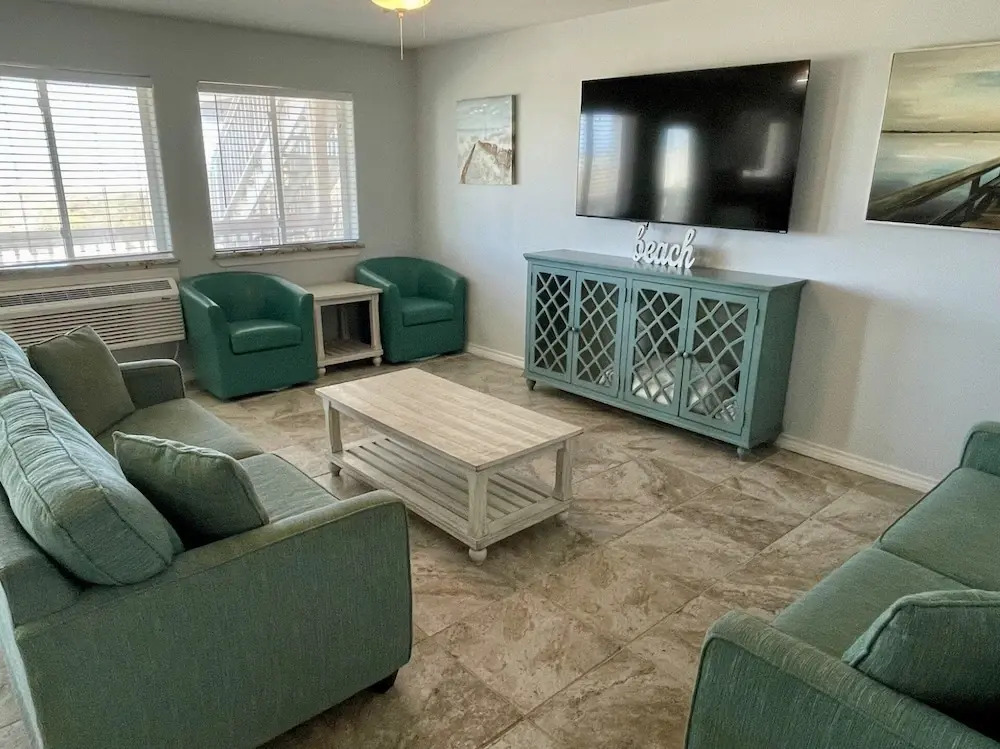 Beachgate Condo Suites And Hotel 224+226 2 Bedroom Condo