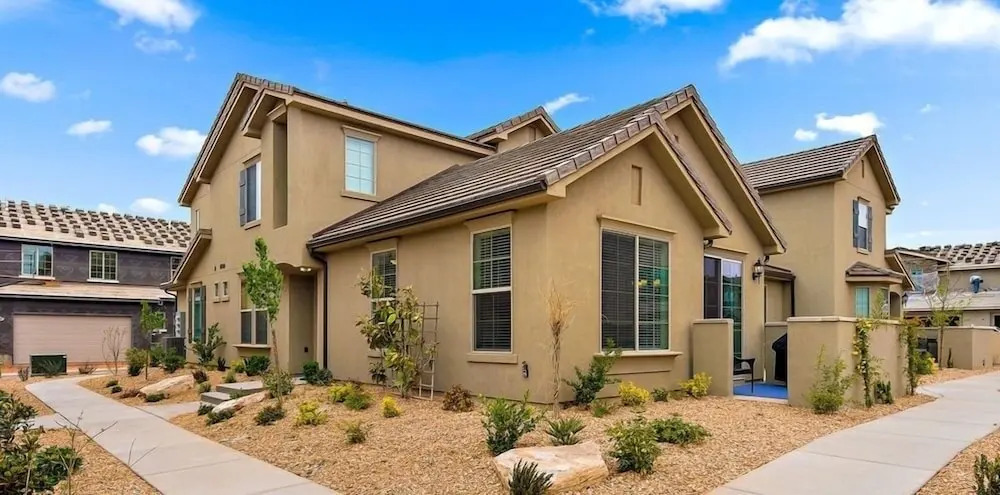 Spacious Villa Just Minutes from Downtown St. George by Redawning