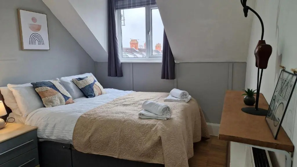 Cosy 1 Bed Apt in Lincoln With Amenities & Parking,