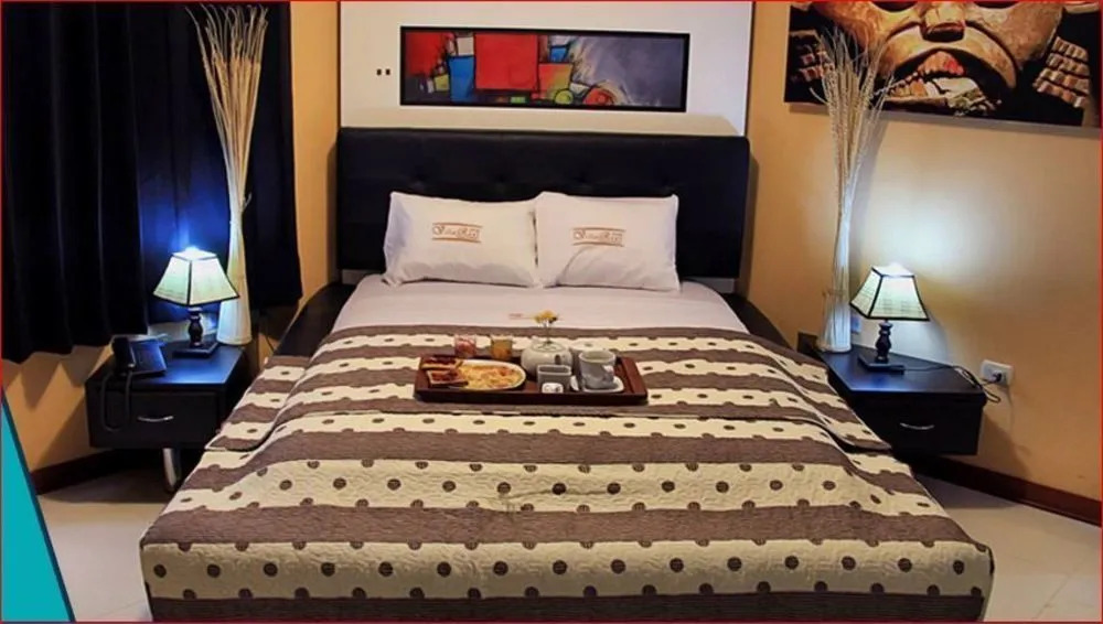 Villa Real Hotel & Suites
