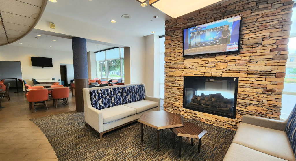Holiday Inn Express Philadelphia Penns Landing by IHG