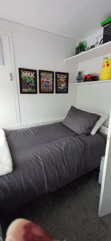 Humphreys Home From Home pad - 3 Bedroom House