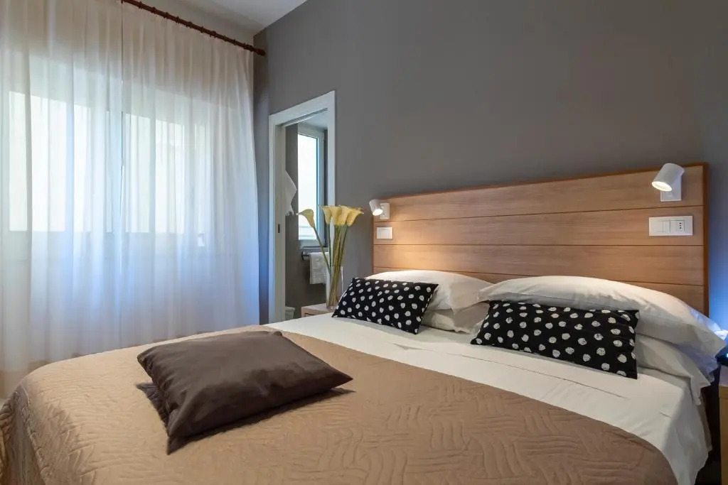 Hotel Mocambo Riccione CENTRALISSIMO AL MARE